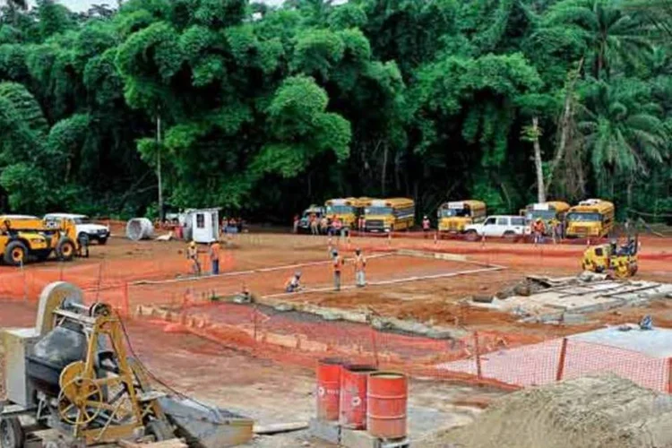 
	O min&eacute;rio em Simandou, estimado em 5,5 bilh&otilde;es de toneladas m&eacute;tricas, n&atilde;o fica longe do complexo da Vale em Caraj&aacute;s com 7,4 bilh&otilde;es de toneladas
 (Eny Miranda/Divulgação)