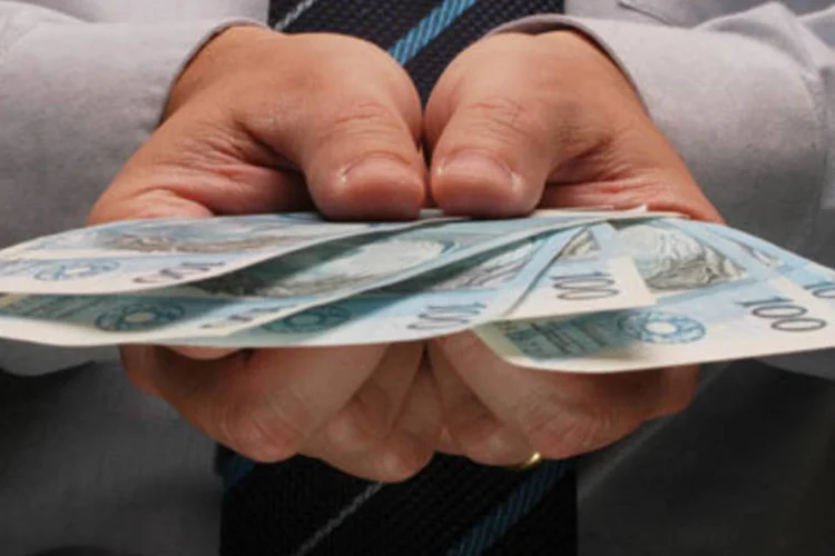 Em alguns estados, as empresas do Simples têm faturamento entre 1,2 milhão e 1,8 milhão de reais (.)