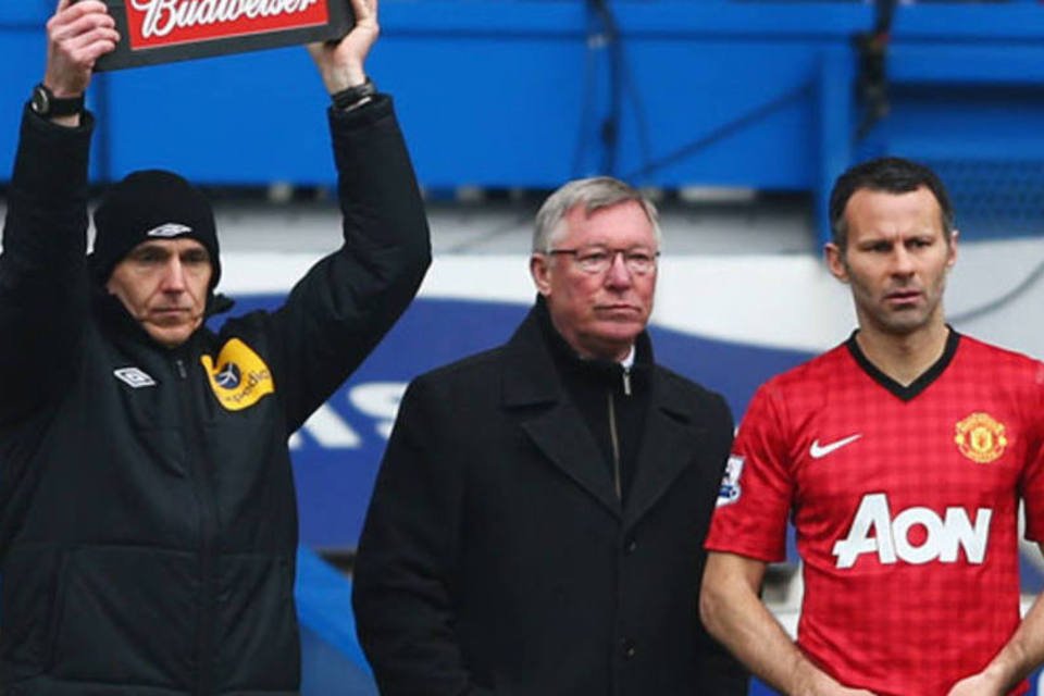 Alex Ferguson, técnico do Manchester United traz Ryan Giggs para substituição em jogo contra o Chelsea na The Fa Cup: 72% das substituições de presidência em 2013 foram planejadas (Getty Images)