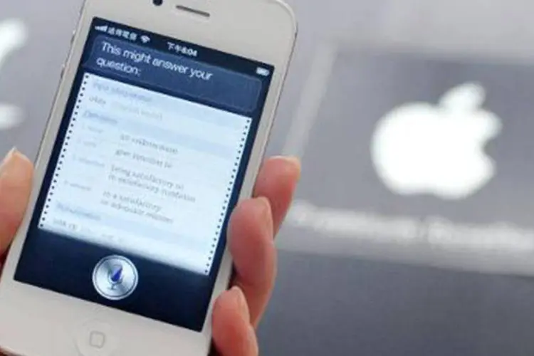 Siri: programa, que reconhece e responde a voz, estreou com o iPhone 4S em 2011 (©afp.com / Mandy Cheng)