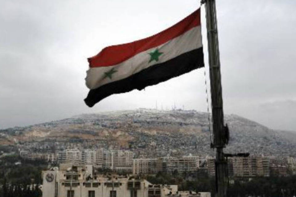 Síria acusa rebeldes de planejar ataque com gás
