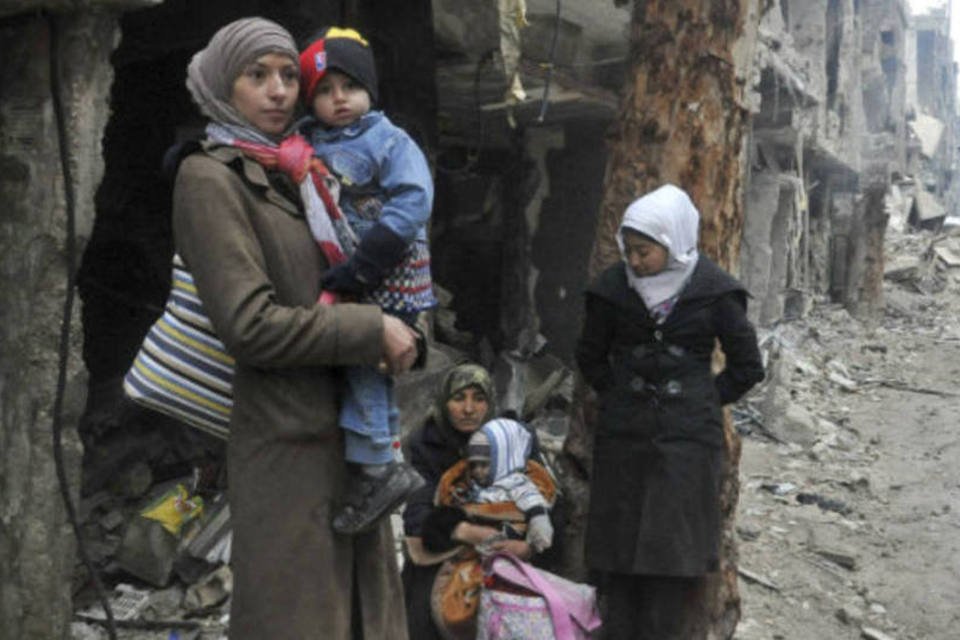 Jihadistas e palestinos pactuam fim de choques em Yarmouk