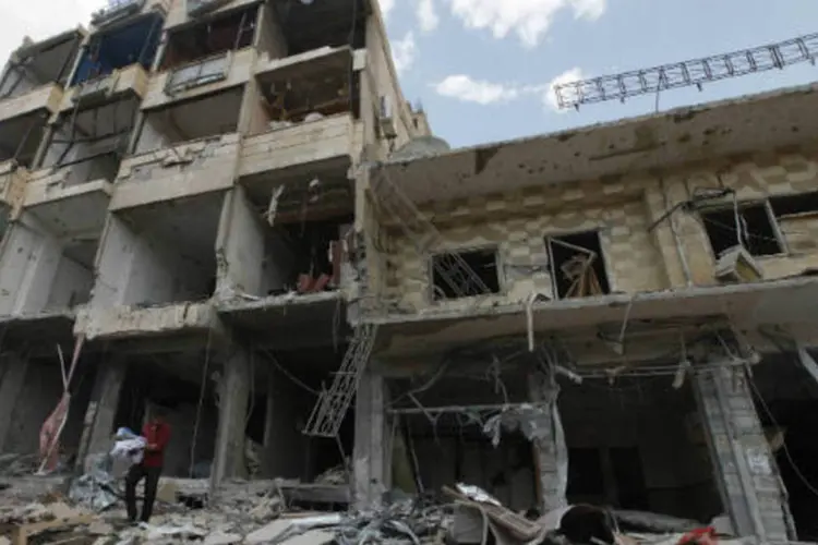 Síria: muitos dos mortos pareciam ter sido executados por armas de fogo ou facas, segundo o grupo, e outros corpos foram encontrados queimados
 (REUTERS/Hamid Khatib)