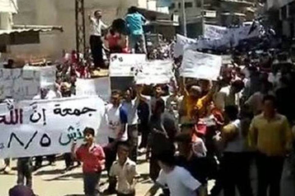 Síria vive seis meses de contestação, com opositores determinados