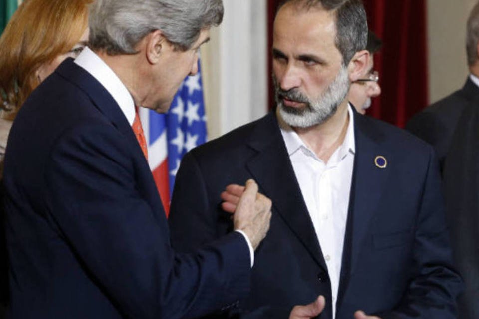 EUA prometem US$ 60 mi em ajuda para oposição síria