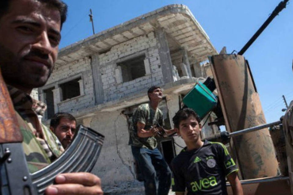 Oposição síria nega uso de armas químicas pleos rebeldes
