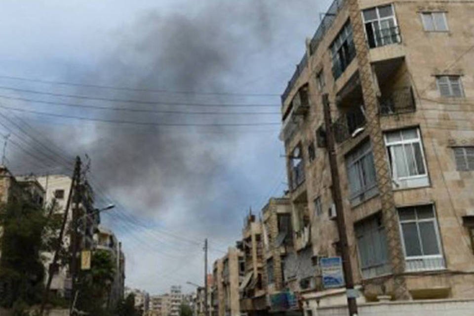 Dezenas são mortos em duplo atentado perto de Damasco