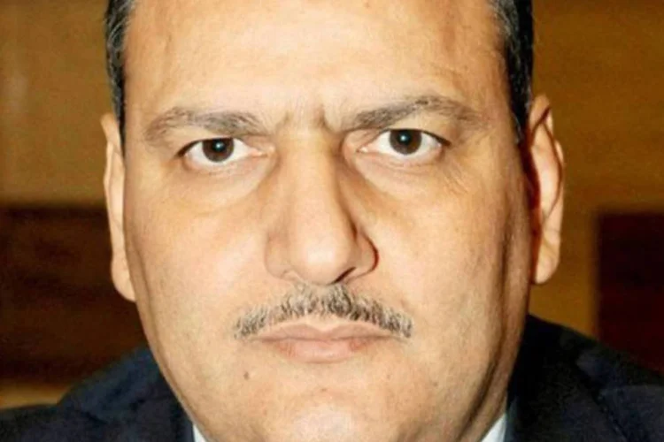 O novo primeiro-ministro sírio, Riad Hijab: há 17 meses, a Síria vive sob clima de guerra interna (Sana/AFP)