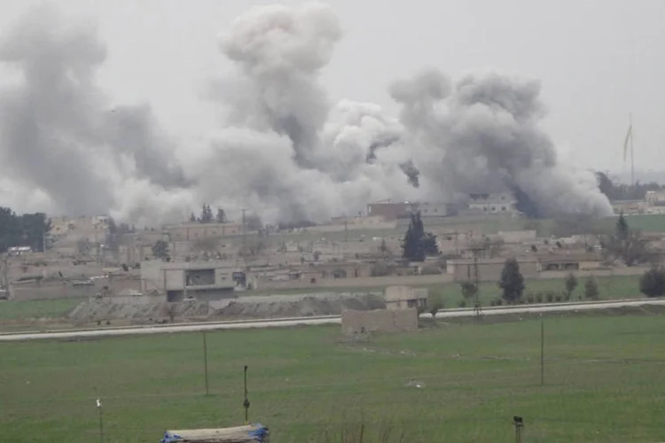 
	S&iacute;ria: um porta-voz do PKK confirmou os bombardeios, mas sem fazer men&ccedil;&atilde;o de danos ou v&iacute;timas
 (Kadir Celikcan / Reuters)