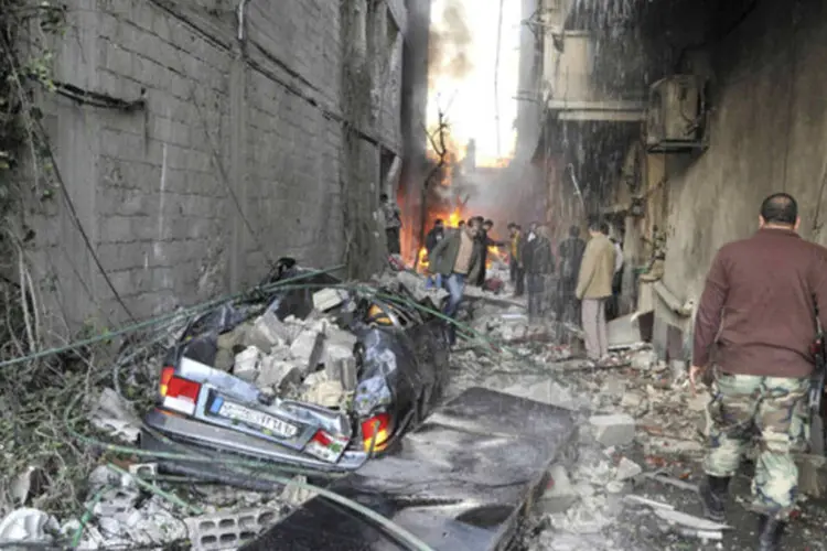 Ataque com carro-bomba na capital Síria matou pelo menos 34 pessoas (SANA/Reuters)