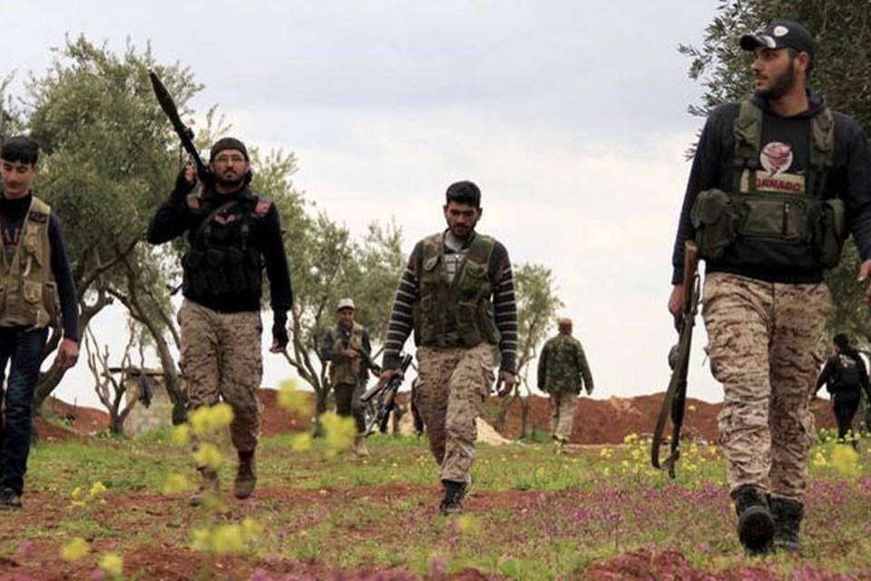 Ataque do Estado Islâmico na Síria deixa 25 rebeldes mortos