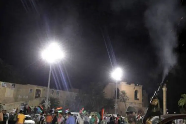 CNT afirma que resistência de kadafistas está presente em apenas dois bairros de Sirte
 (Karim Sahib/AFP)