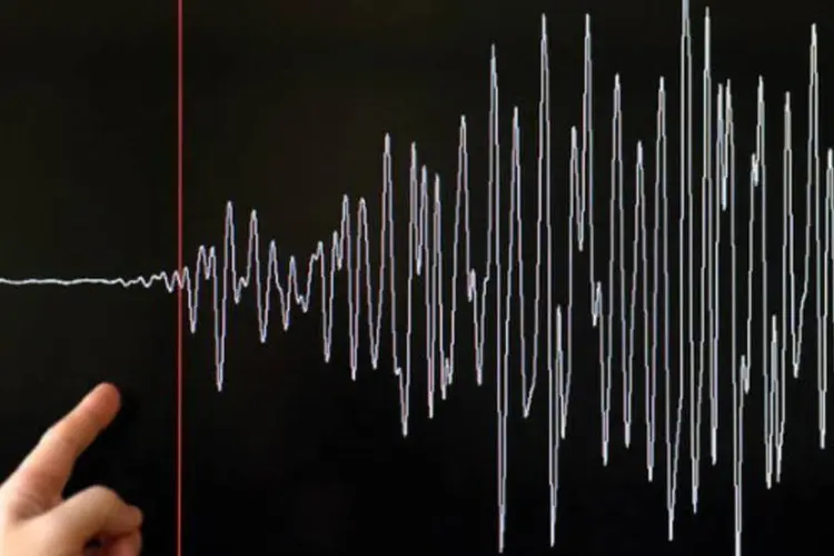 
	Sism&oacute;grafo: o terremoto ocorreu pouco antes das 13h
 (AFP / Frederick Florin)