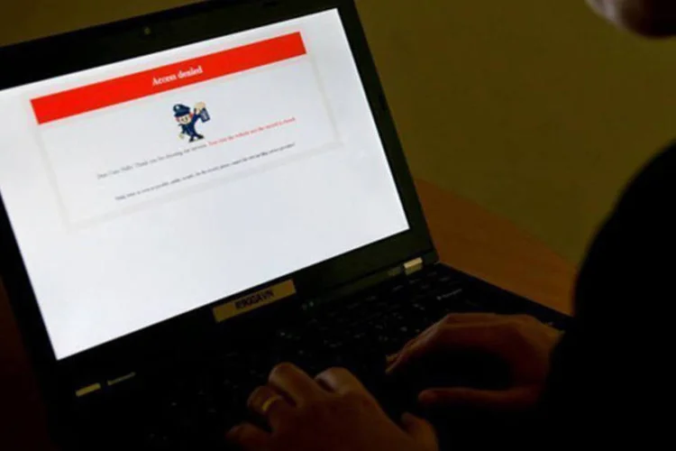 Laptop mostra o acesso negado à página da revista liberal chinesa "Anais do Imperador Amarelo" : Nanfang Zhoumo foi vítima da censura no início de 2013 (AFP)