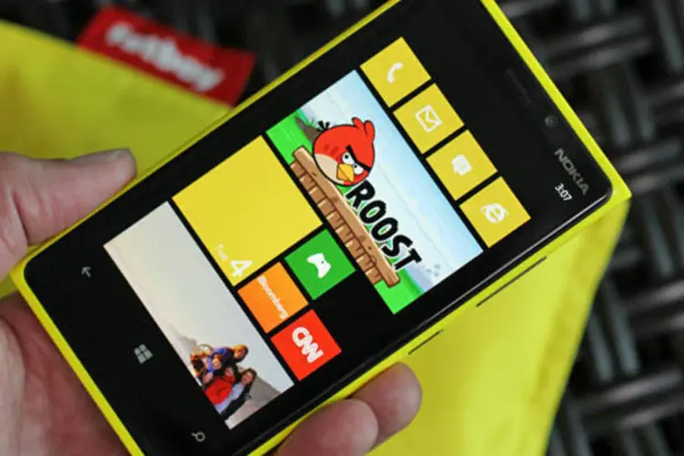 
	Lumia 920, smartphone da Nokia: empresa estudava a possibilidade de trocar o sistema operacional da sua linha Lumia&nbsp;
 (Nokia)
