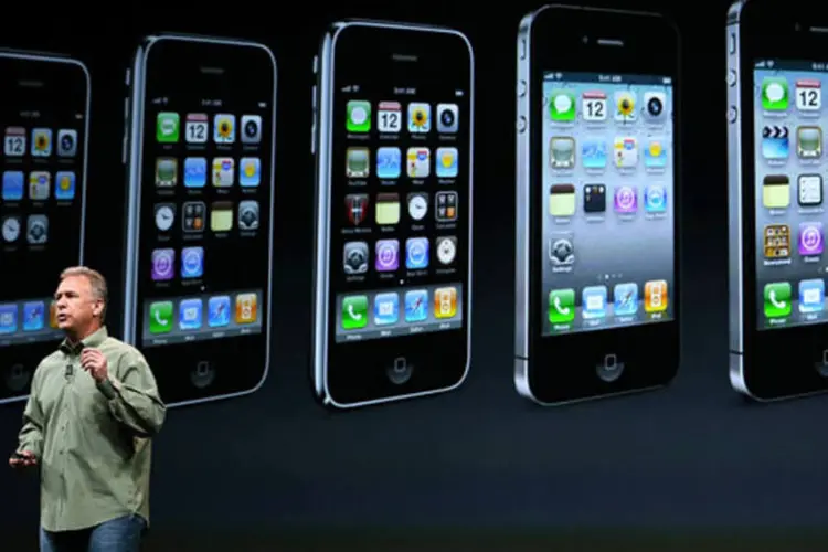 
	Apesar da mudan&ccedil;a, o chefe de marketing da Apple, Phil Schiller, afirmou que os &#39;&#39;apps&#39;&#39; desenvolvidos para modelos anteriores do iPhone continuar&atilde;o funcionando
 (Justin Sullivan/ Getty Images)