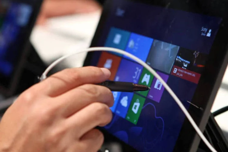 
	Sony Vaio: a empresa, que vai divulgar resultados na pr&oacute;xima semana, prev&ecirc; que seus neg&oacute;cios com PCs ter&atilde;o preju&iacute;zo
 (Adam Berry/Getty Images)