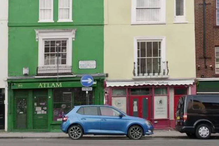 Comercial da Škoda: vídeo usa o veículo Fabia como chamariz para enganar percepção da audiência (Reprodução/YouTube/ŠKODA UK)
