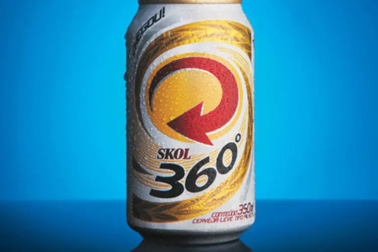 
	Skol 360&ordm;: assinatura ao final do filme diz ao que veio a cerveja: &quot;Skol 360&ordm;. Feita para o churrasco&quot;
 (Pedro Rubens/EXAME.com)