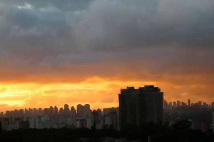 Skyline de SP ao entardecer: segundo o secretário de Meio Ambiente, o estado paulista está passo-a-passo colocando o "ambientalismo em "ação".  (.)