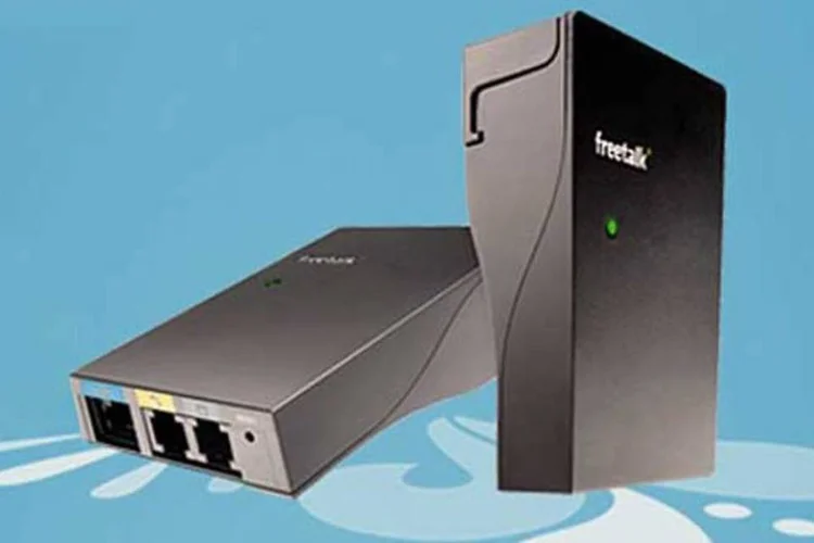 O Freetalk Connect-Me permite ligar um telefone comum à internet para fazer ligações pelo Skype (Reprodução)