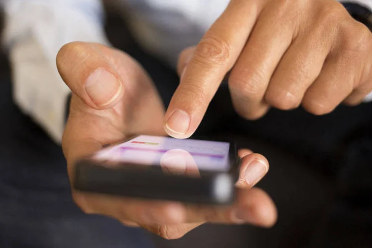 
	Smartphone: o BB j&aacute; opera a tecnologia em pilotos
 (thinkstock)