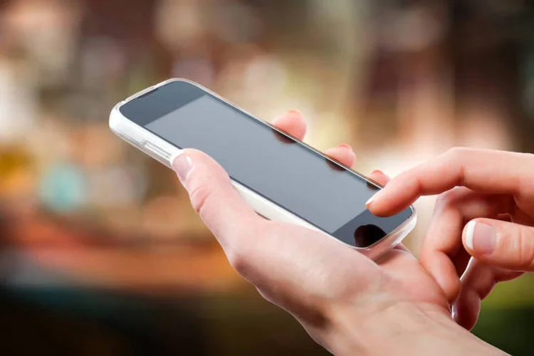 
	Smartphones: eles precisam ter suporte para rede 4G, telona e c&acirc;meras potentes
 (Thinkstock)