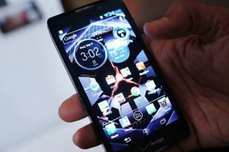 
	Smartphones:&nbsp;al&eacute;m disso, a consultoria projeta que, nos pr&oacute;ximos quatro anos as vendas de smartphones devem atingir 1,5 bilh&atilde;o de unidades.
 (©AFP/Getty Images / Spencer Platt)
