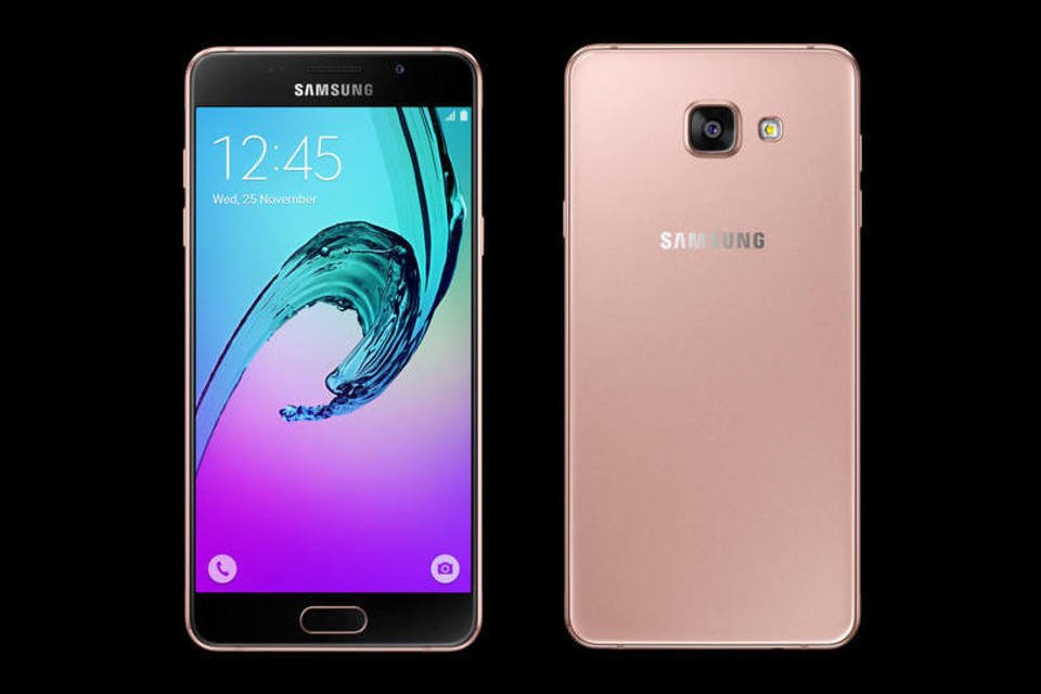 Smartphone Galaxy A7 tem sensor biométrico e design refinado