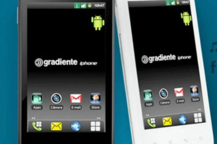 
	Celulares da Gradiente: em julho, as a&ccedil;&otilde;es chegaram a subir 23,55% num s&oacute; dia, ap&oacute;s a not&iacute;cia de que a empresa deveria lan&ccedil;ar o segundo modelo de sua s&eacute;rie de smartphones
 (Gradiente/Divulgação)