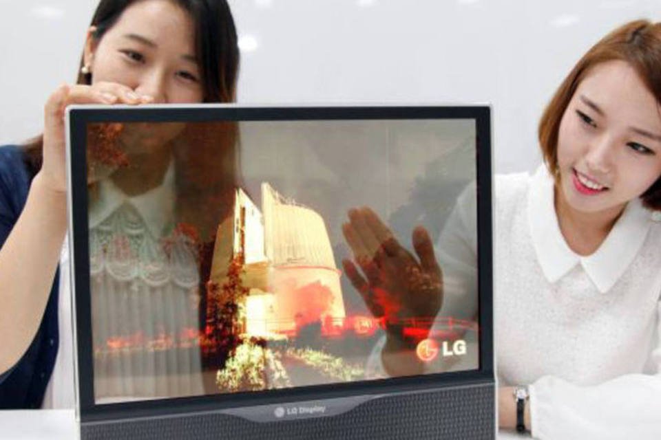 LG quer lançar TV Ultra HD de tela dobrável dentro de 3 anos