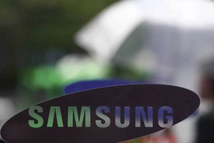 
	Logo em pr&eacute;dio da Samsung: Microsoft est&aacute; processando a empresa por viola&ccedil;&atilde;o do acordo de colabora&ccedil;&atilde;o
 (Bloomberg)