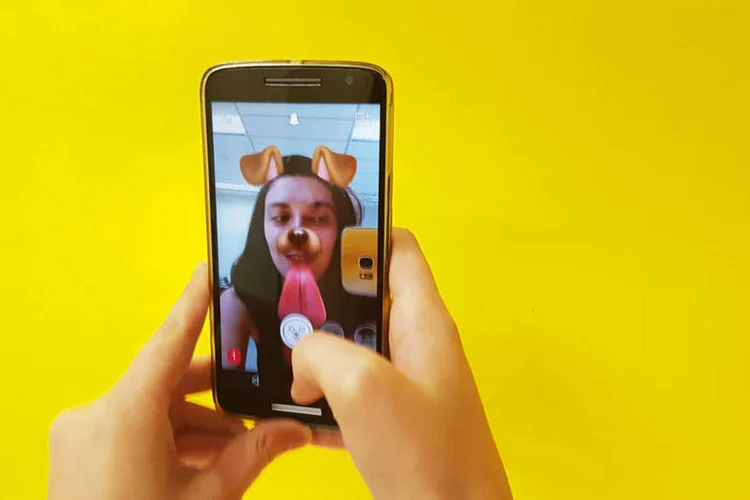 
	Aplicativo Snapchat: patente mostra inten&ccedil;&atilde;o do app de reconhecer objetos em fotos e v&iacute;deos para gerar an&uacute;ncios e outros conte&uacute;dos
 (Marina Demartini/EXAME.com)