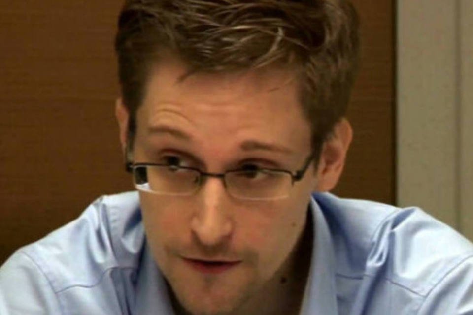 Snowden aparecerá na TV para enviar mensagem de Natal