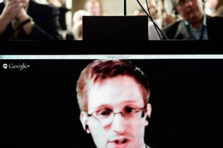 
	Snowden fala por videoconfer&ecirc;ncia com um Comit&ecirc; do Europarlamento
 (Frederick Florin/AFP)