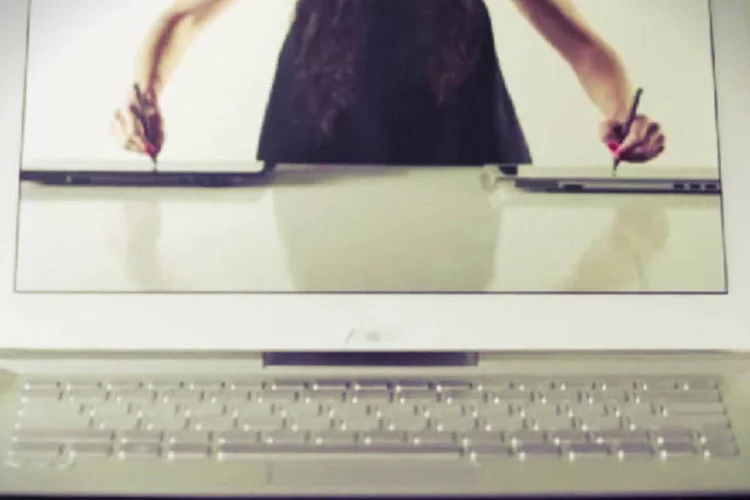 Vaio Duo 13, notebook da Sony (Reprodução/Sony.com.br)