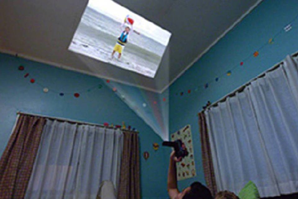 Filmadora HDR-PJ380, da Sony, é cinema portátil