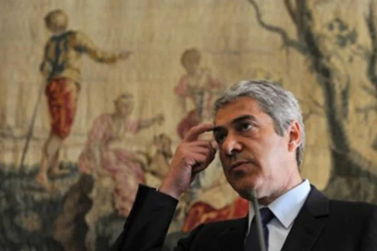 José Sócrates, premiê de Portugal: governo anunciou um programa no mês passado para reduzir o déficit público pela metade (.)