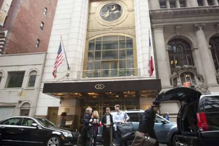 Fachada do Hotel Sofitel, em Nova York: patrão diz que a camareira é uma boa funcionária (Michael Nagle/Getty Images)