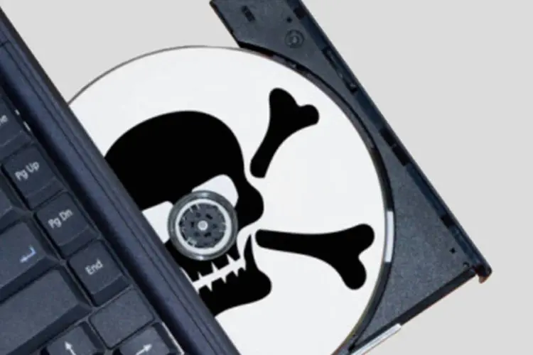 Pirataria: o avanço da tecnologia e novos hábitos do consumidor explicam a retração do consumo desses produtos no país (Getty Images)
