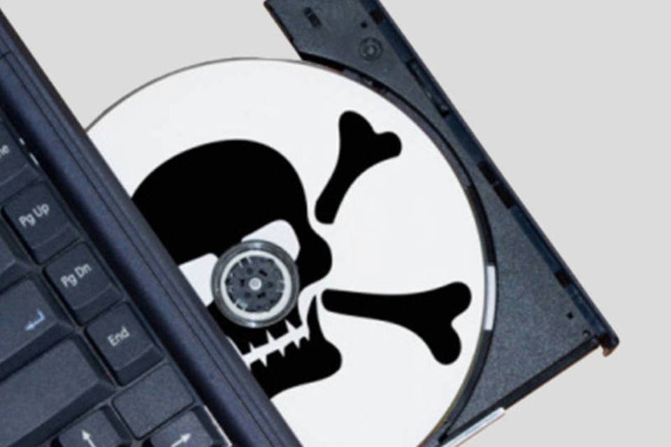 Metade de softwares instalados em PCs no Brasil são piratas