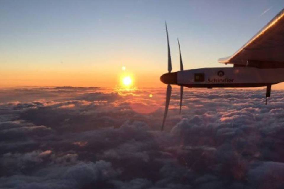 Solar Impulse se aproxima do Havaí