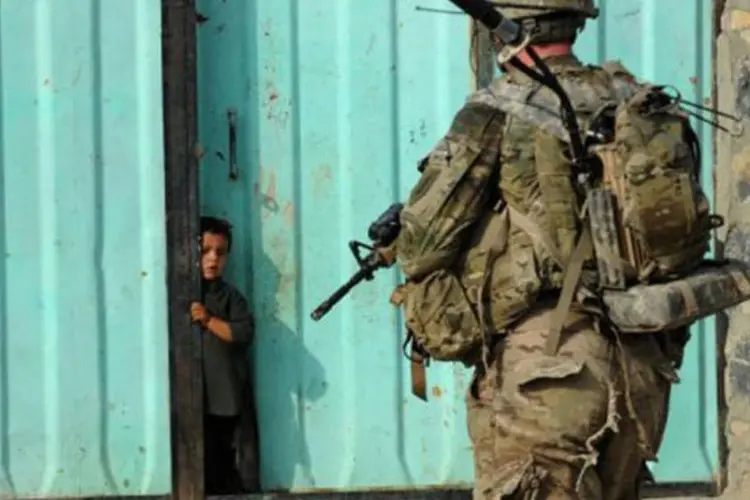Atualmente estão no território afegão cerca de 100 mil soldados americanos (Ted Aljibe/AFP)