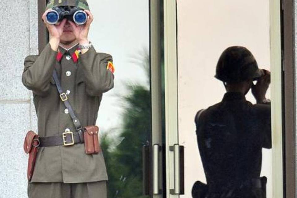 Coreia do Norte prende americano
