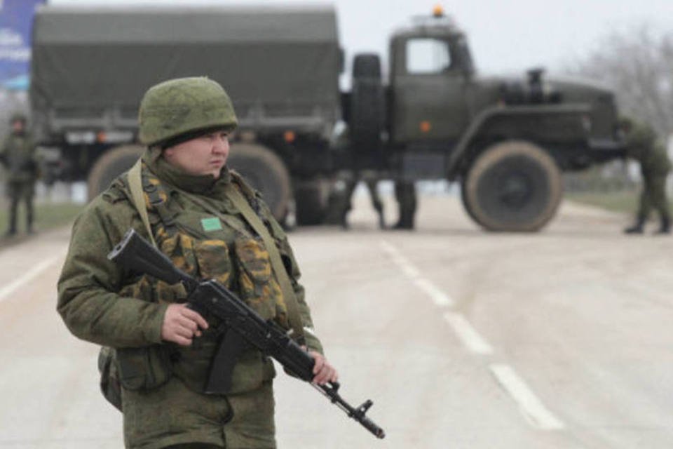 Rússia estuda construção de base aérea em Belarus