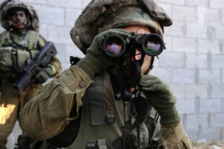
	Soldado israelense: fronteira Israel-L&iacute;bano tem estado de modo geral tranquila desde que Israel e a mil&iacute;cia libanesa Hezbollah travaram uma guerra inconclusiva em 2006
 (Matan Hakimi/IDF via Getty Images)
