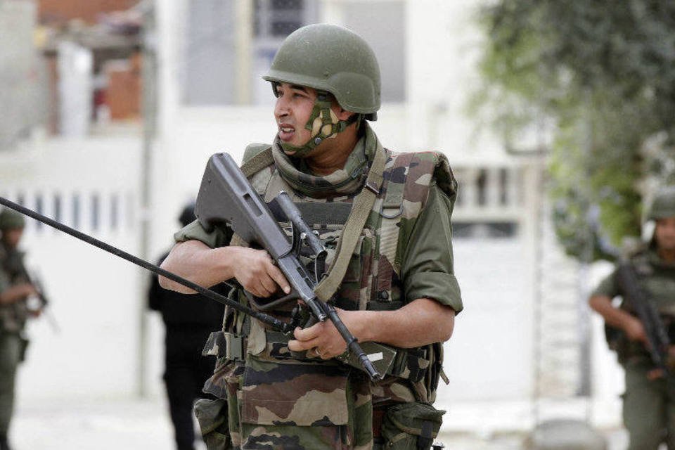 Ataque a Parlamento da Tunísia mata ao menos 8 turistas
