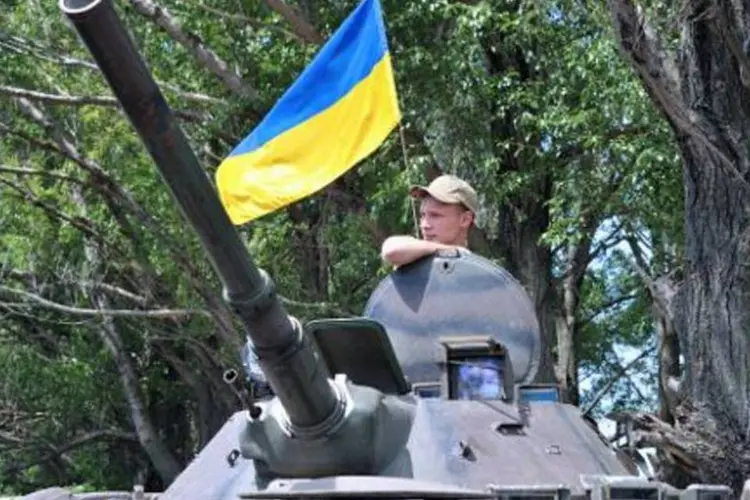 
	Soldado na Ucr&acirc;nia: militares e insurgentes se enfrentam esporadicamente
 (Genya Savilov/AFP)