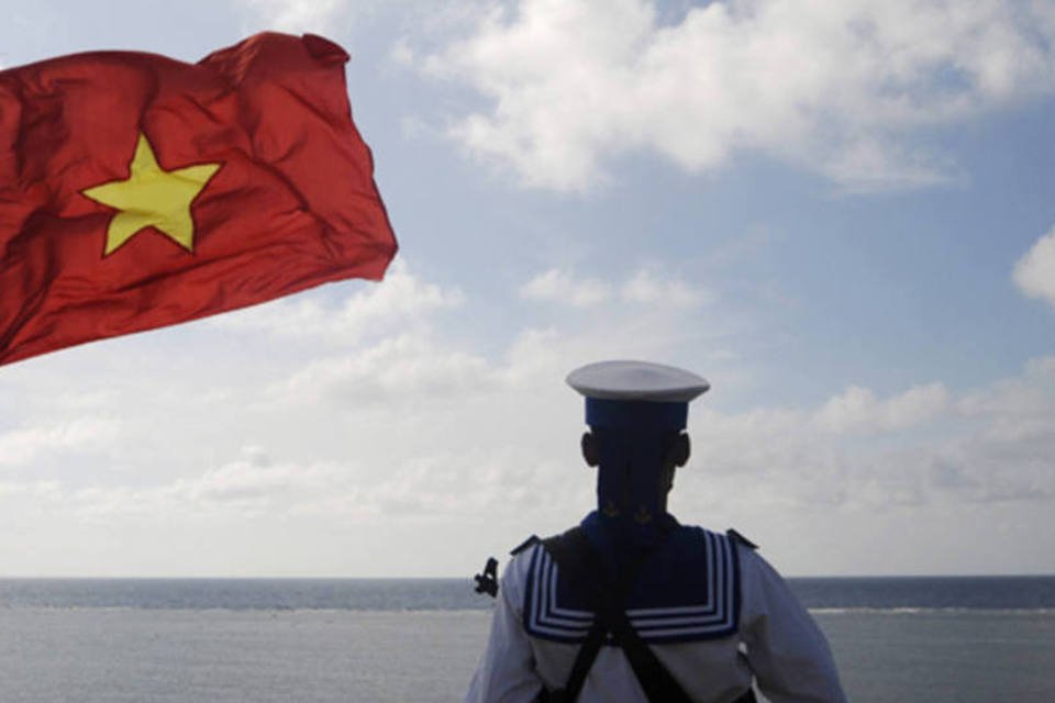 Vietnã diz que chineses colidiram de propósito com navios