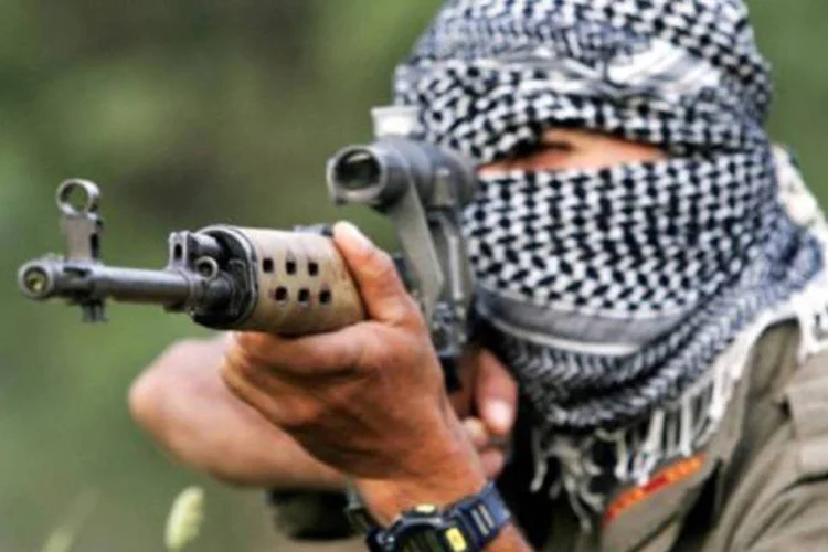 Membro do movimento separatista curdo: o escritório do governador de Hakkari confirmou o ataque, realizado supostamente por membros do proscrito PKK (©AFP/File / Mustafa Ozer)